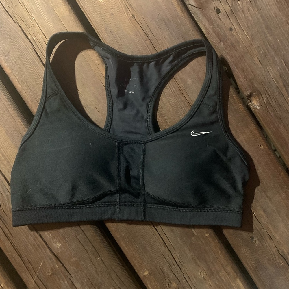 nike dri-fit sports bra